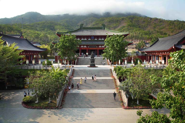 Nanshan Temple, Guanyin of Nanshan