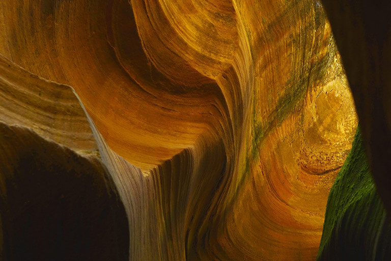 Yucha Grand Canyon - a world of light and shadow