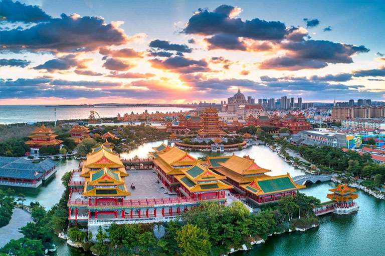 Traditional Buildings in Penglai Pavilion Things to Do in Shandong