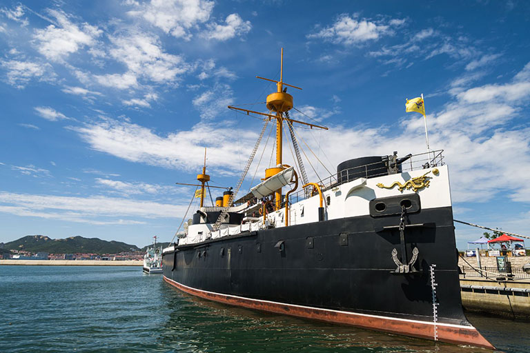 Duplication of Dingyuan Warship Things to Do in Weihai