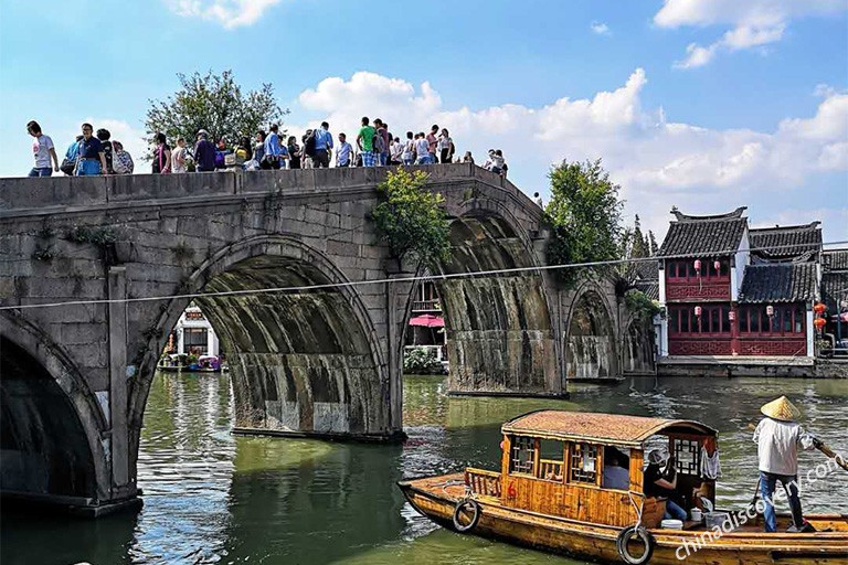 Fangsheng Bridge in Zhujiajiao Water Town