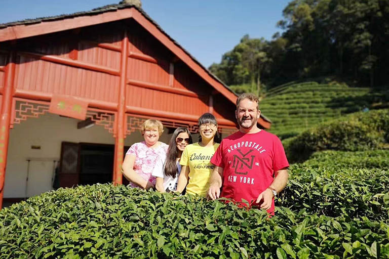 Our British Family Tourists Went to Meijia Dock Dragon Well Tea Village, Hangzhou Shanghai Hangzhou Tour with China Discovery