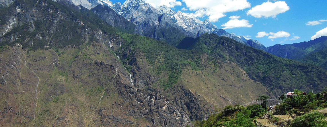 5 Days Shangri La Highlights Tour with Tiger Leaping Gorge Hiking