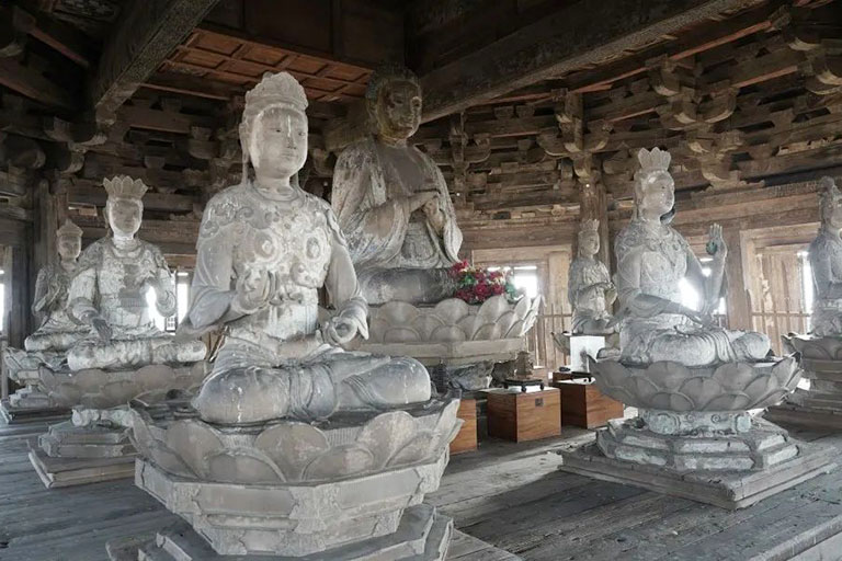 Statues on the 4th Floor of the Pagoda Yingxian Wooden Pagoda