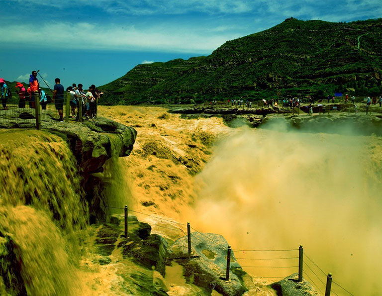 Magnificent View of Hukou Waterfall (Shaanxi Side)