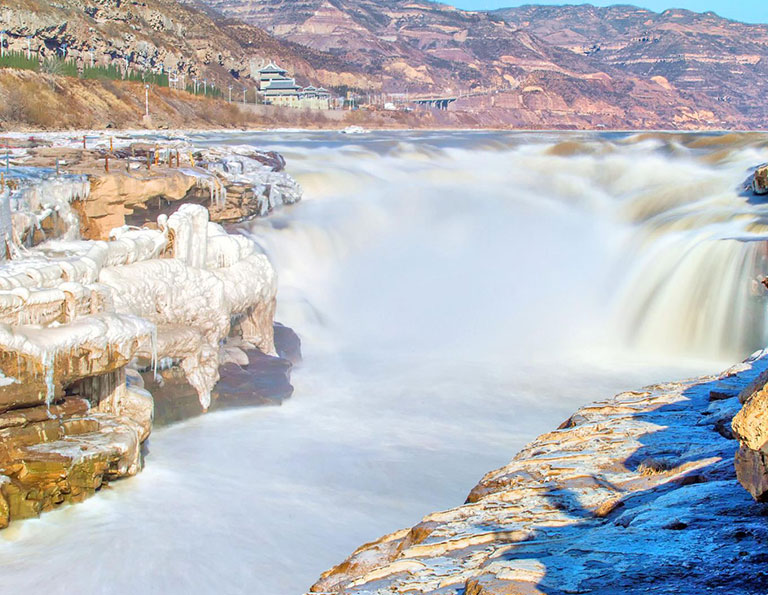 Magnificent Hukou Waterfall (Shanxi Side) in Winter