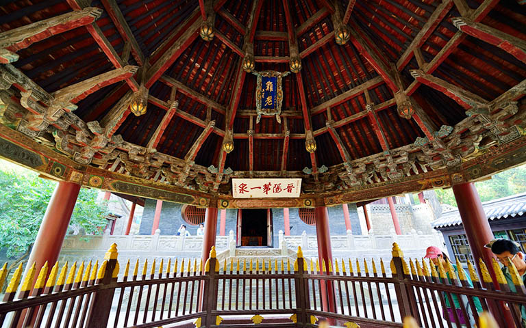 Pavilion on Nanlao Spring Jingci Temple