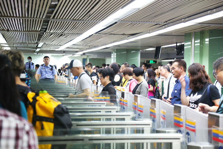 Shenzhen Hong Kong Border Crossing - Luohu Port