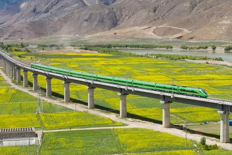 A Fuxing bullet train was running in Tibet Tibet Train