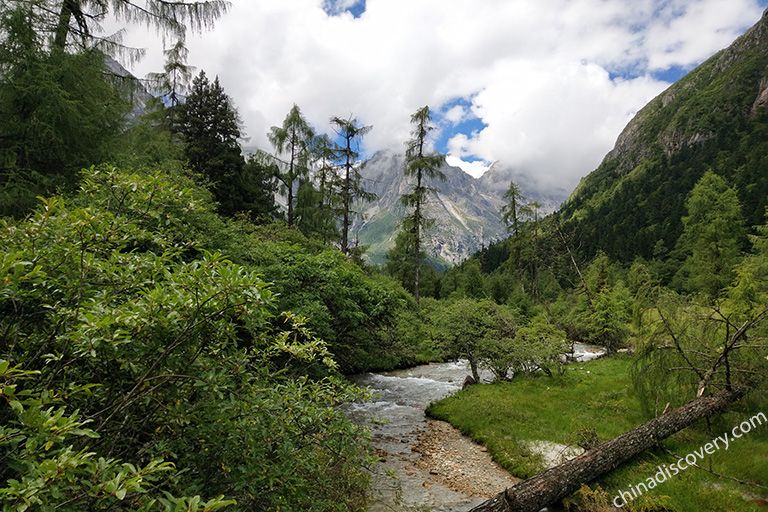 Bipenggou Valley