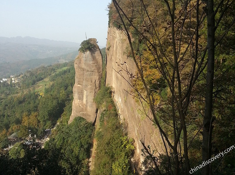 Stalagmite Peak  in Jianmen Pass
