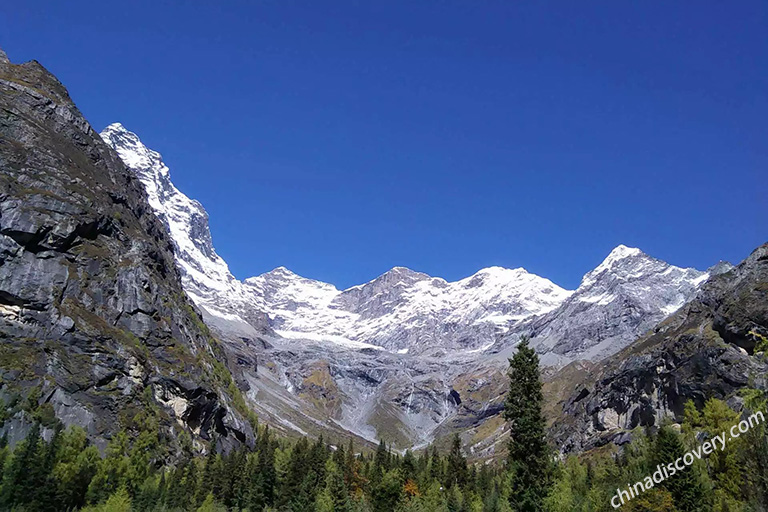 Mount Siguniang in Winter