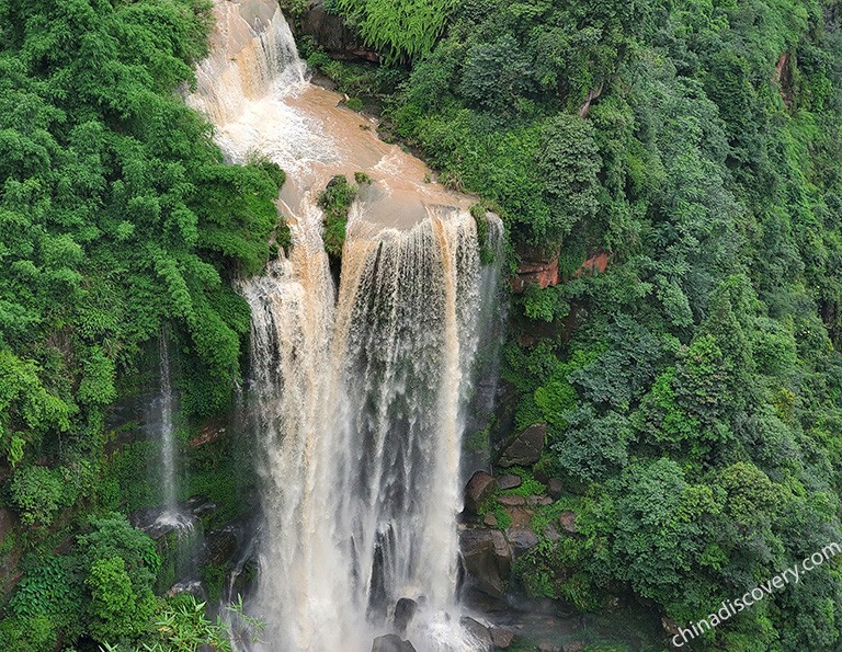 Rainbow Waterfall in Shunan Bamboo Forest.jpg