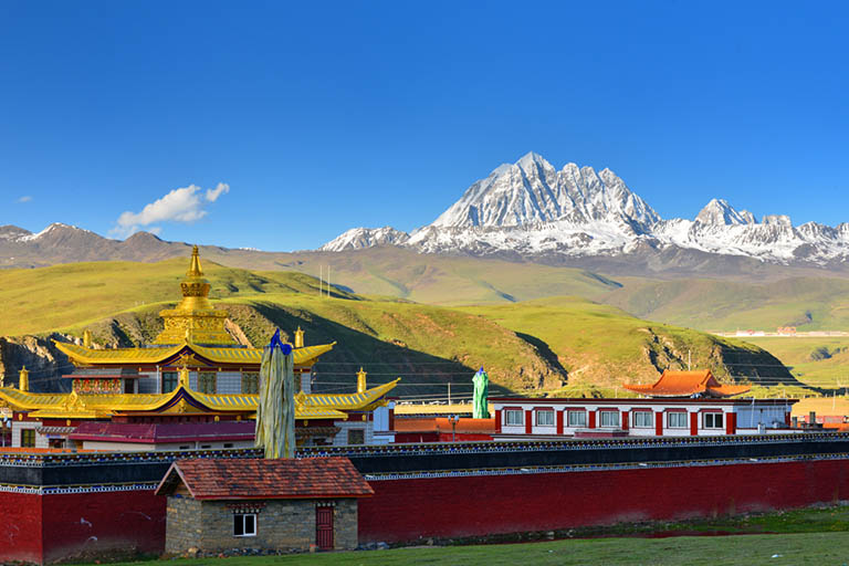 Tagong Temple in Kangding Garze Sichuan Tibet Railway - Ya'an to Kangding Section