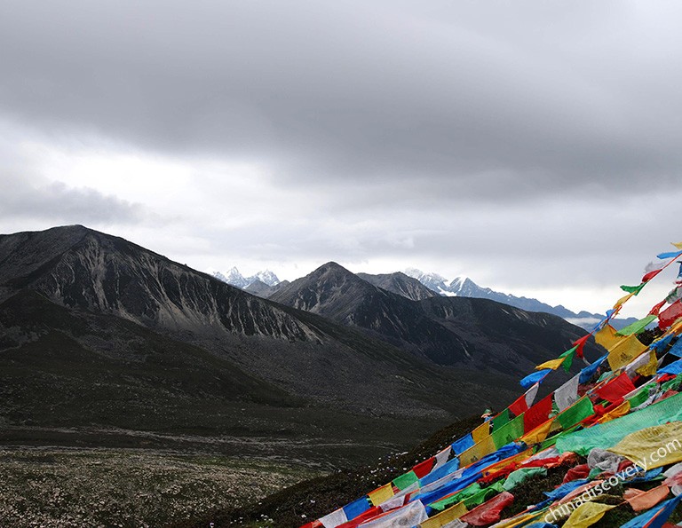 Zheduo Mountain between Kangding and Xinduqiao