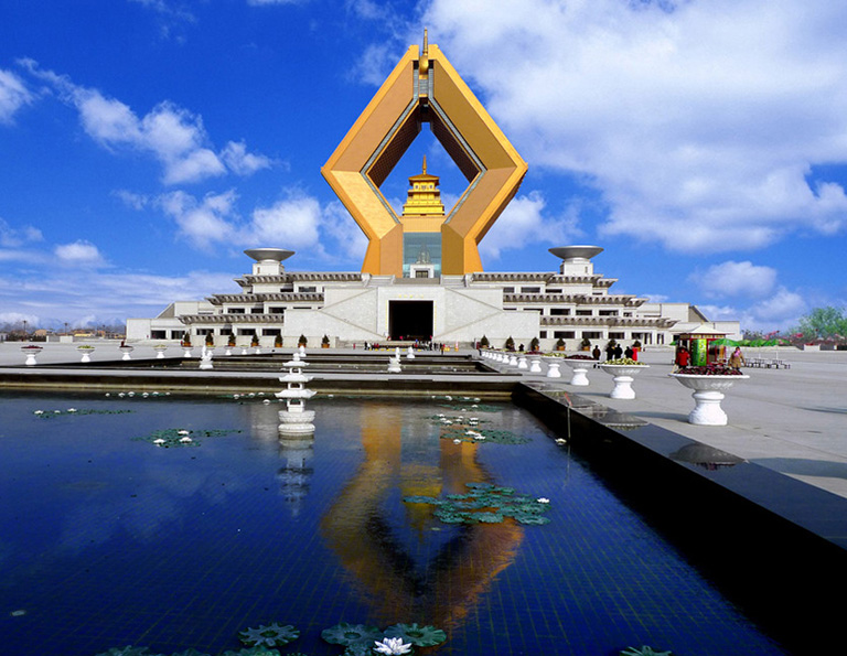 The Modern Buddhist Archtiecture in Famen Temple