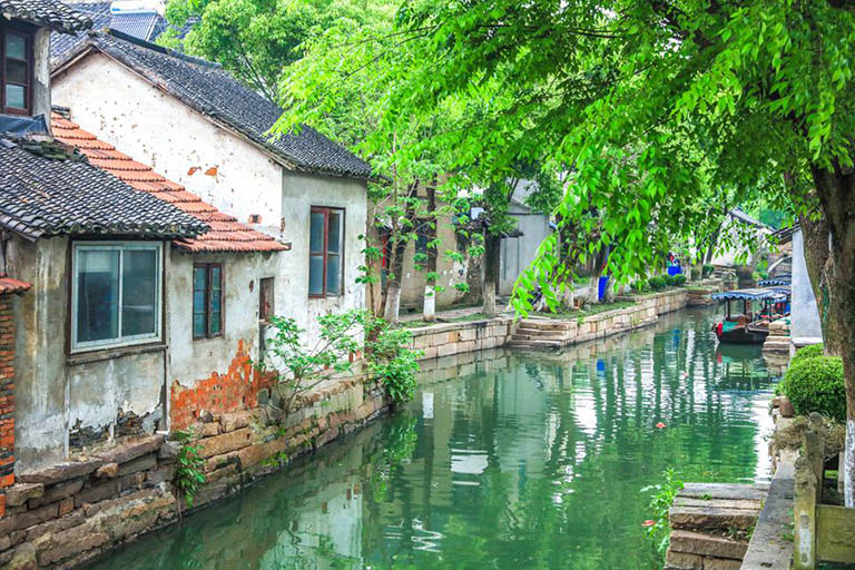 Luzhi Water Town