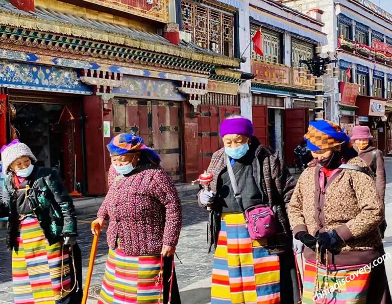 Meet with Tibet locals at Barkhor Street