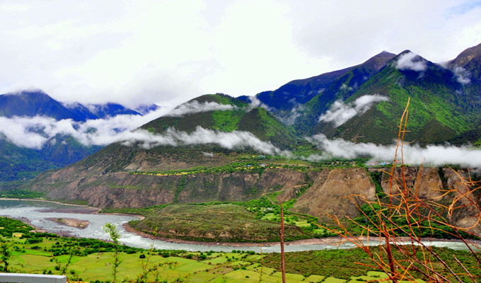 Yarlung Tsangpo Grand Canyon