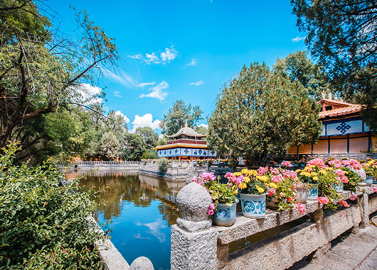 Norbulingka - Norbulingka Park