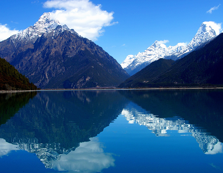 Basumtso lake