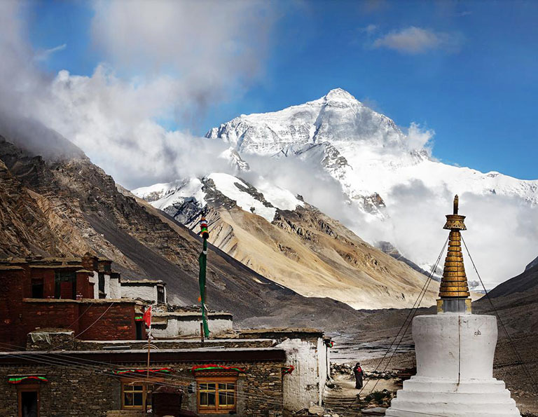 Mount Everest - Rongbuk Monastery