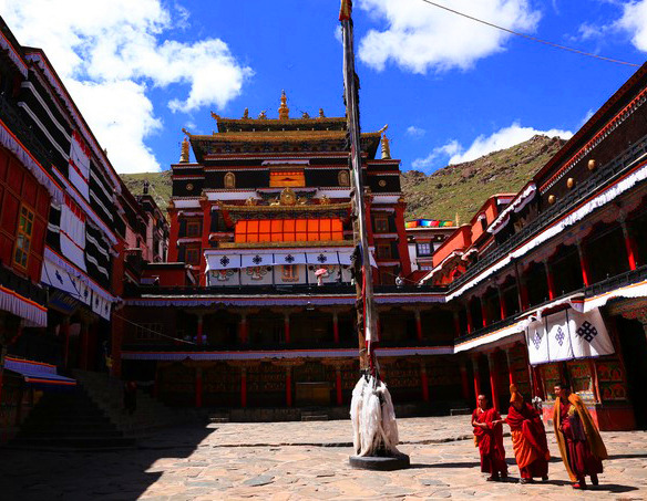 Tashilumpo Monastery Monks and Builiding
