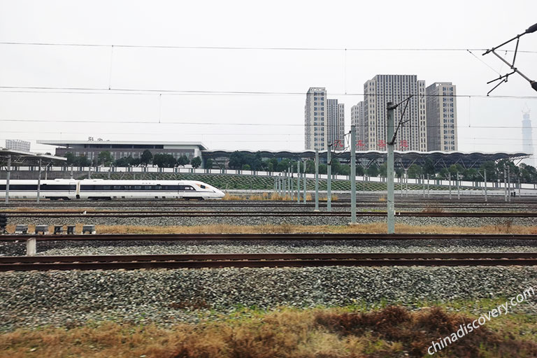 Chengdu Travel Guide 2025 - Chengdu East Railway Station