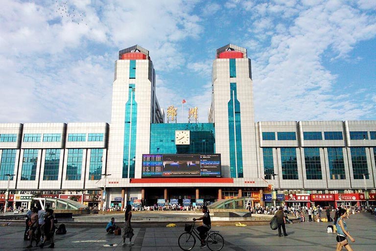 Zhengzhou Railway Station Zhengzhou to Shaolin Temple