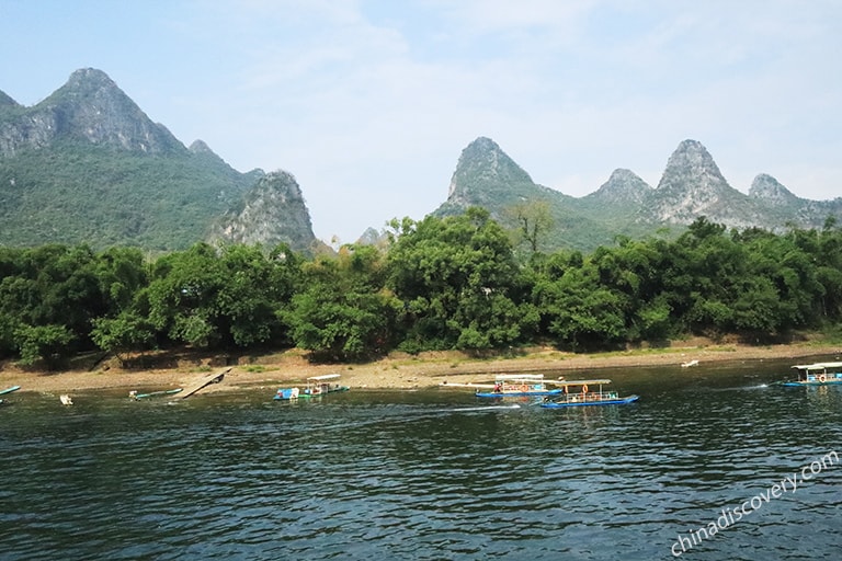 Motor-driven Raft on Li River