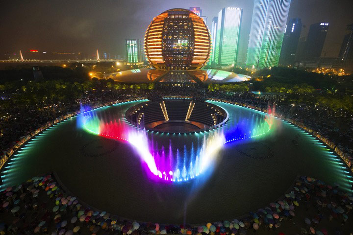 Hangzhou Qianjiang New Town Light Show