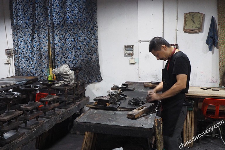 Huangshan Hu Kaiwen Ink Factory