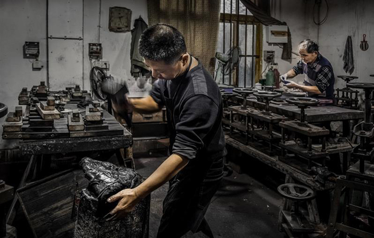 Huangshan Hu Kaiwen Ink Factory