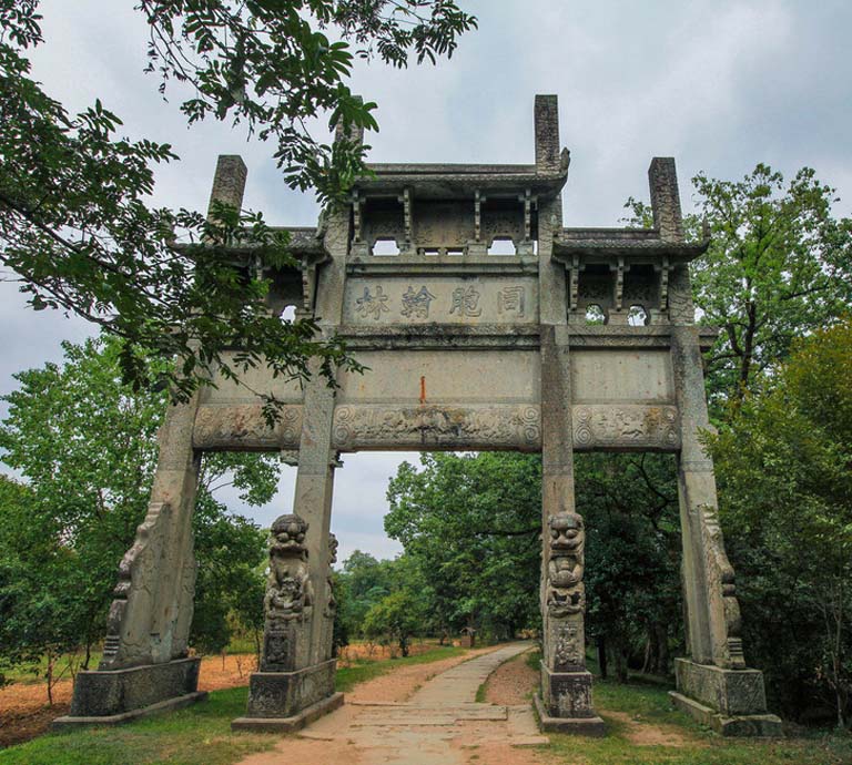 Tangmo Ancient Village