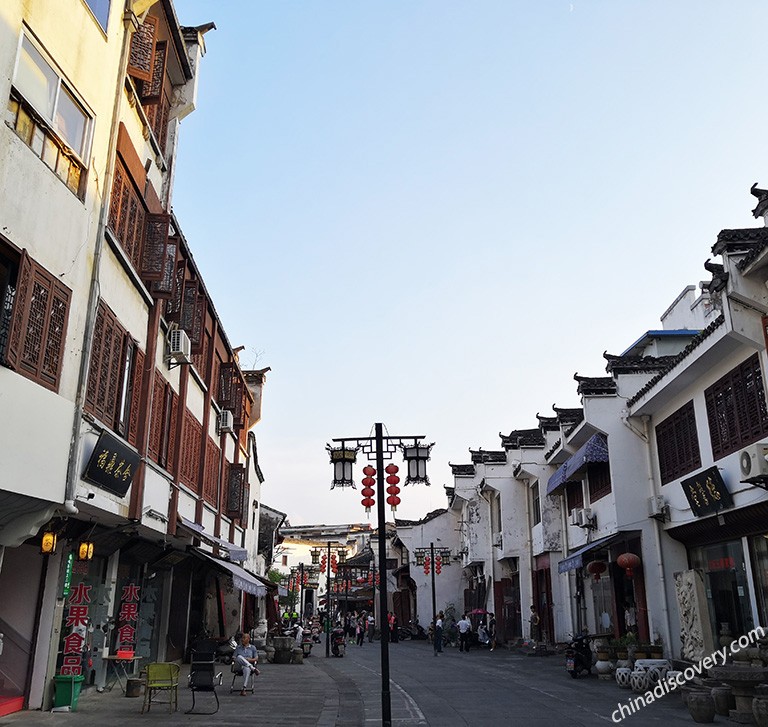 Huangshan Tunxi Ancient Street