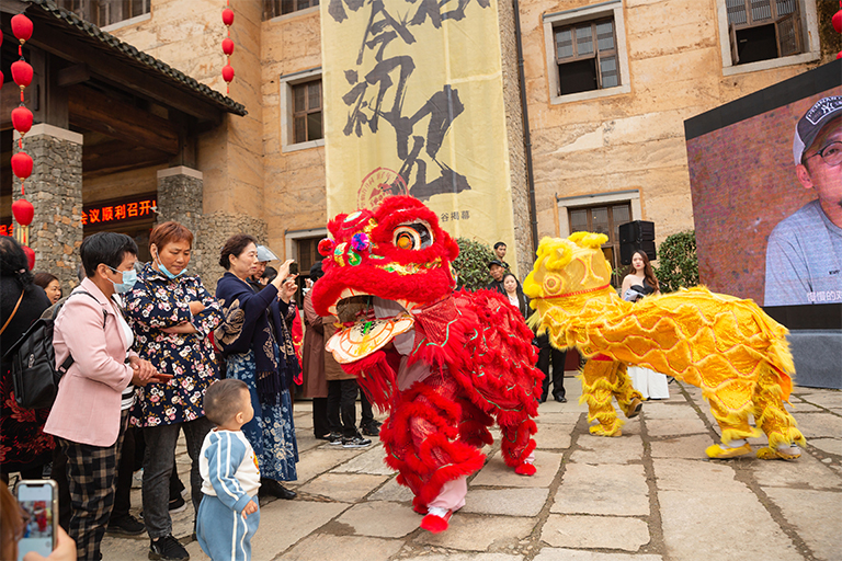 Traditional Lion Dancing