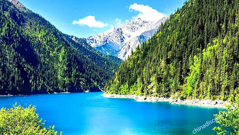 Jiuzhaigou Valley, Jiuzhaigou National Park Travel Guide 2020/2021