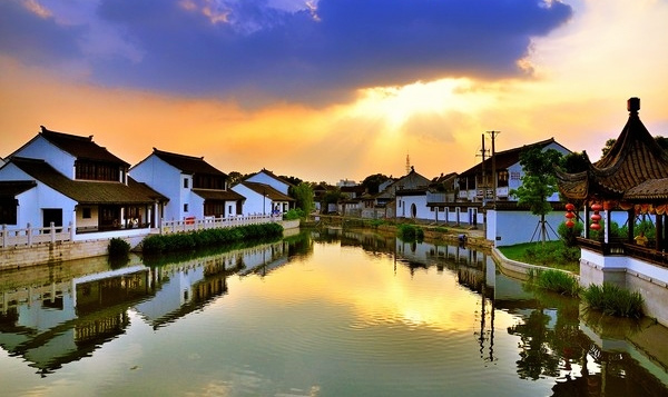 Luzhi Water Town