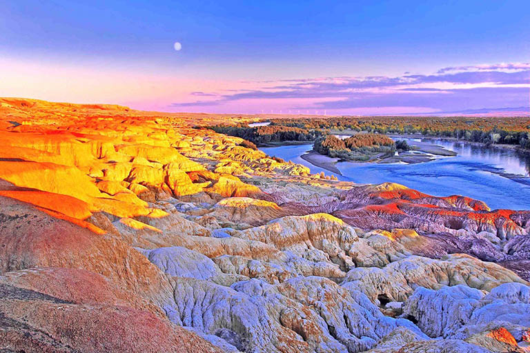 Wucaitan - Five Colors Beach (Rainbow Beach) Urumqi to Kanas Lake