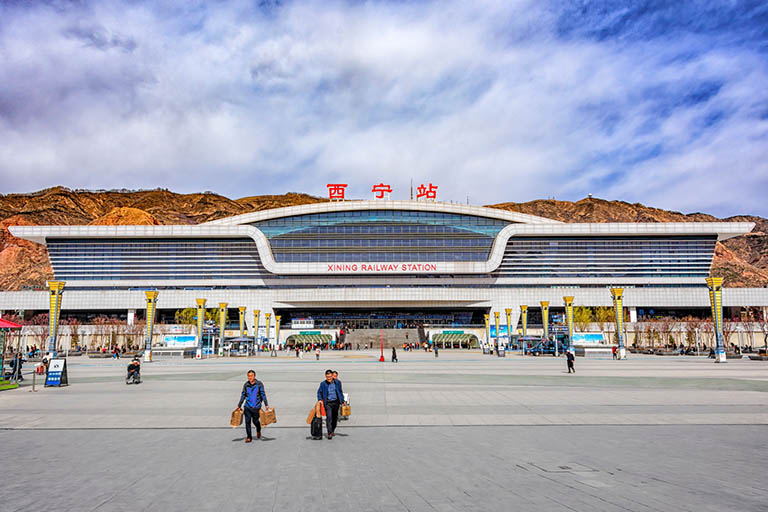 Xining to Urumqi Train