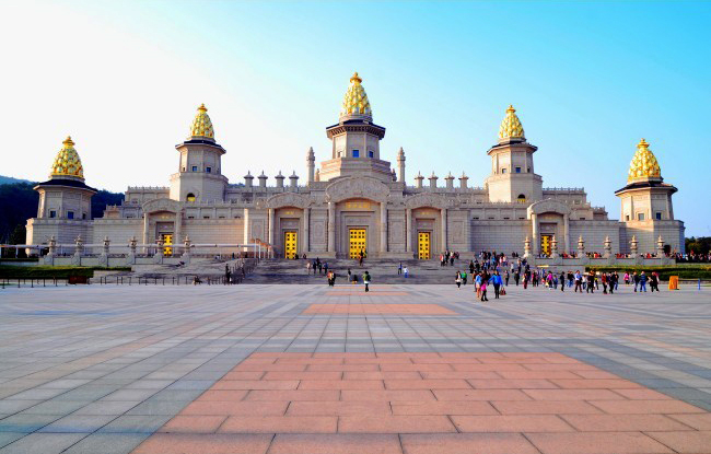 Brahma Palace Appearance Lingshan Grand Buddha