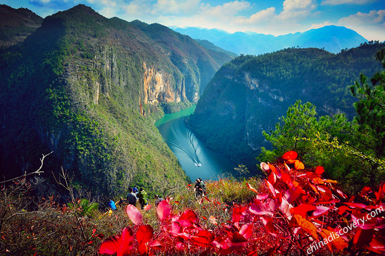 Lesser Three Gorges - Wushan Red Leaves