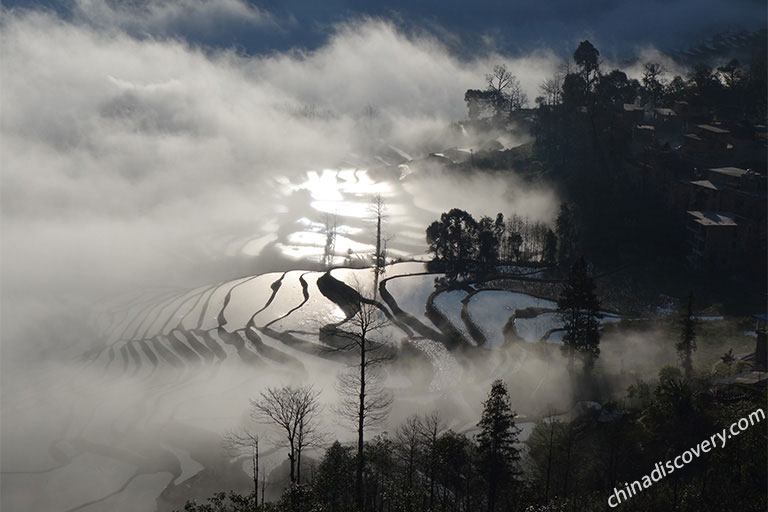 Duoyishi Rice Terraces Sunrise