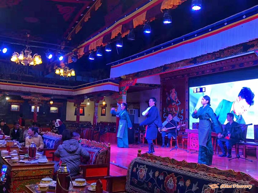 Enjoying Tibetan Performance During Dinner, Photo Shared by Anthony, Tour Customized by China Discovery
