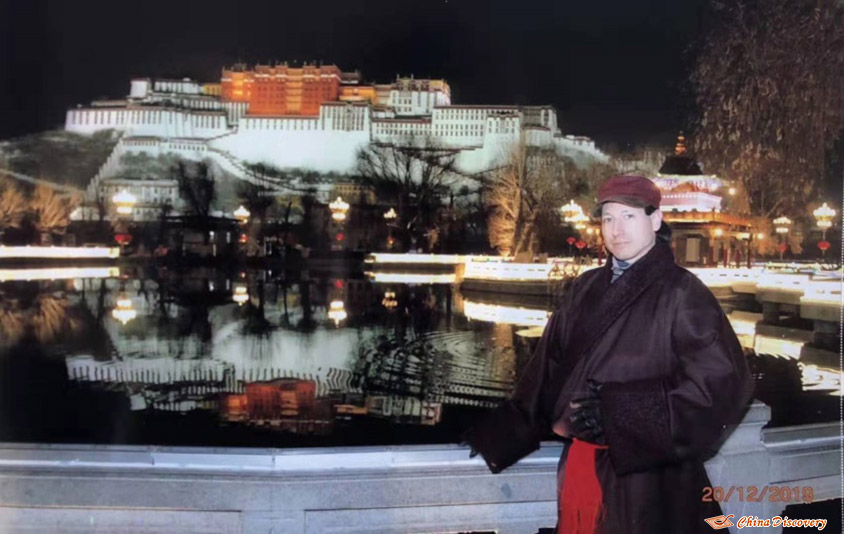 Taking a Photo with Potala Palace on a Freezing Night, Photo Shared by Anthony, Tour Customized by China Discovery