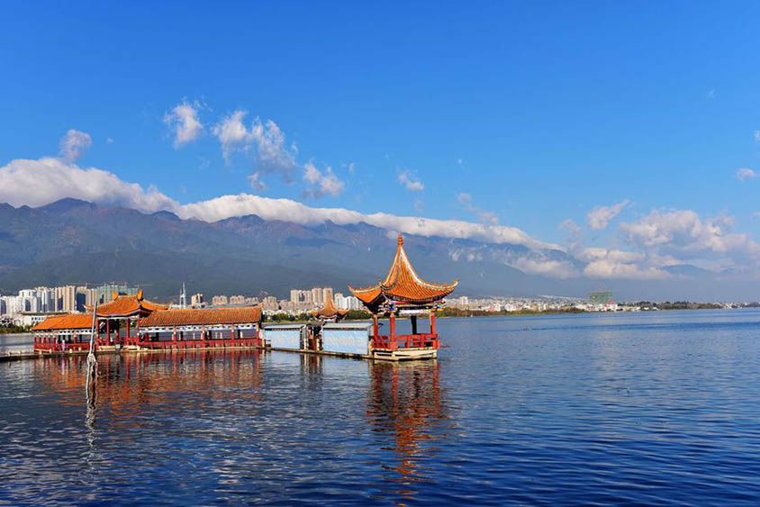 Erhai Lake in Dali, Tour Customized by Wonder