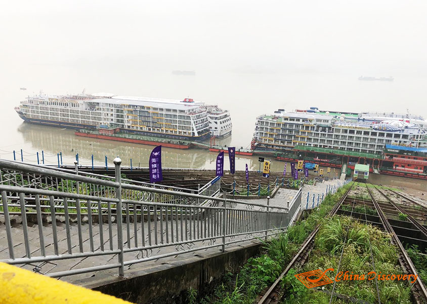Five Days Yangtze River Cruise