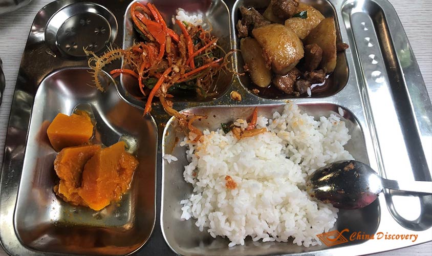 My Delicious Lunch Dujiangyan Panda Volunteer