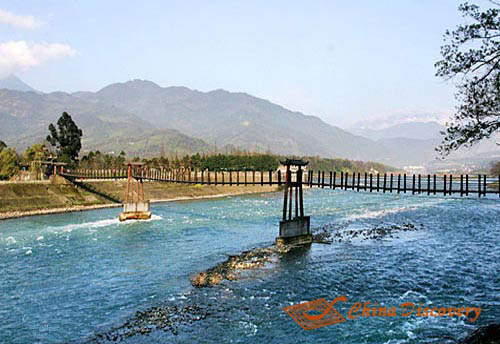 Anlan Cable Bridge - One of the Greatest Chinese Ancient Bridges Dujiangyang Irrigation System