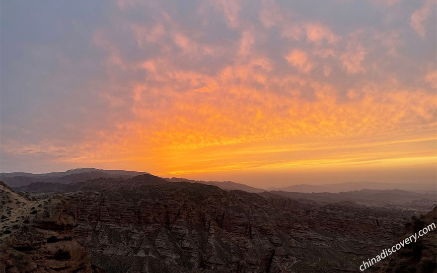 Pingshanhu Grand Canyon Zhangye Trip